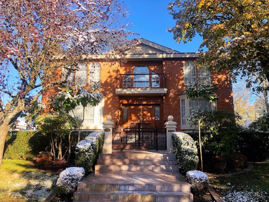 Super Cosy 8Bed & 6Bath In Vancouver Heart Near To Airport And Downtown Exterior foto